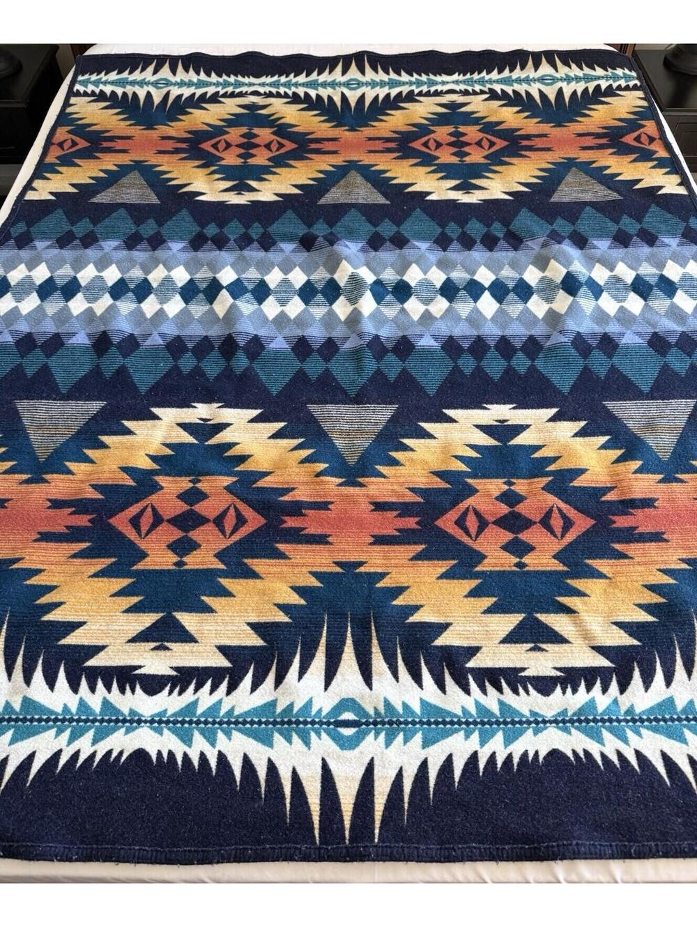 Vtg Pendleton Beaver State Night Dance Wool Blanket Throw USA 55x73 Southwest